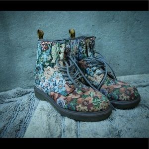 Floral Dr Martens